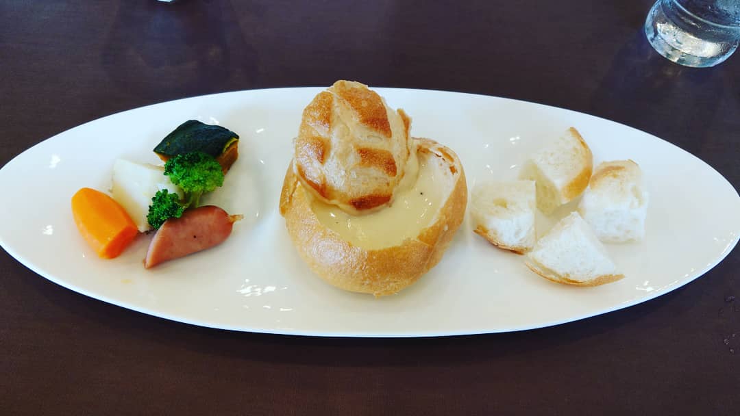 ホベ 火倍 على تويتر 富良野 バスツアー ふらのワインハウス ふらの風チーズフォンデュ ハンバーグ 巴士旅行的中餐 起司鍋跟漢堡排 可惜沒紅酒 旅行 日本 北海道 巴士旅行 旅 Travel Japan Hokkaido Furano 旅行工事 T Co Th6ukbughh