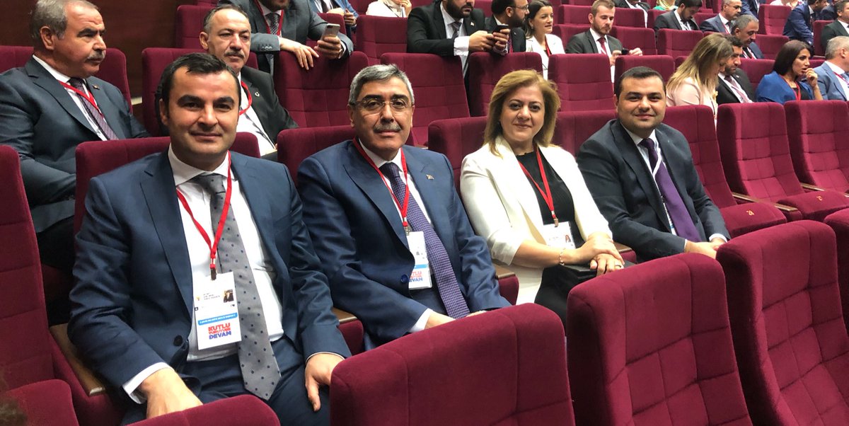 Cumhurbaşkanımız ve Genel Başkanımız Sn. Recep Tayyip ERDOĞAN’ın başkanlığında 131. Genişletilmiş il başkanları toplantımızı gerçekleştiriyoruz. 
Hayırlara vesile olsun.
<a href="/EyupOzkececi/">Mehmet Eyup Özkeçeci</a> <a href="/FatmaSahin/">Fatma Şahin</a> 
<a href="/av_osmantoprak/">Osman TOPRAK</a> <a href="/Yilmaz_feray/">Feray Yılmaz</a>