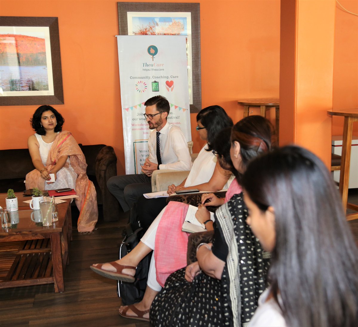 CanadainIndia's tweet image. Women&apos;s health professionals &amp;amp; activists discuss #SRHR &amp;amp; #Rightsbased Healthcare for Women — a global priority for Canada — at a roundtable at the High Commission.
Pict&apos;d: @Dcholton opened the discussion organized+chaired by @WomenDeliver Young Leader @SwarnsB.
#FemmeCon #WD2019