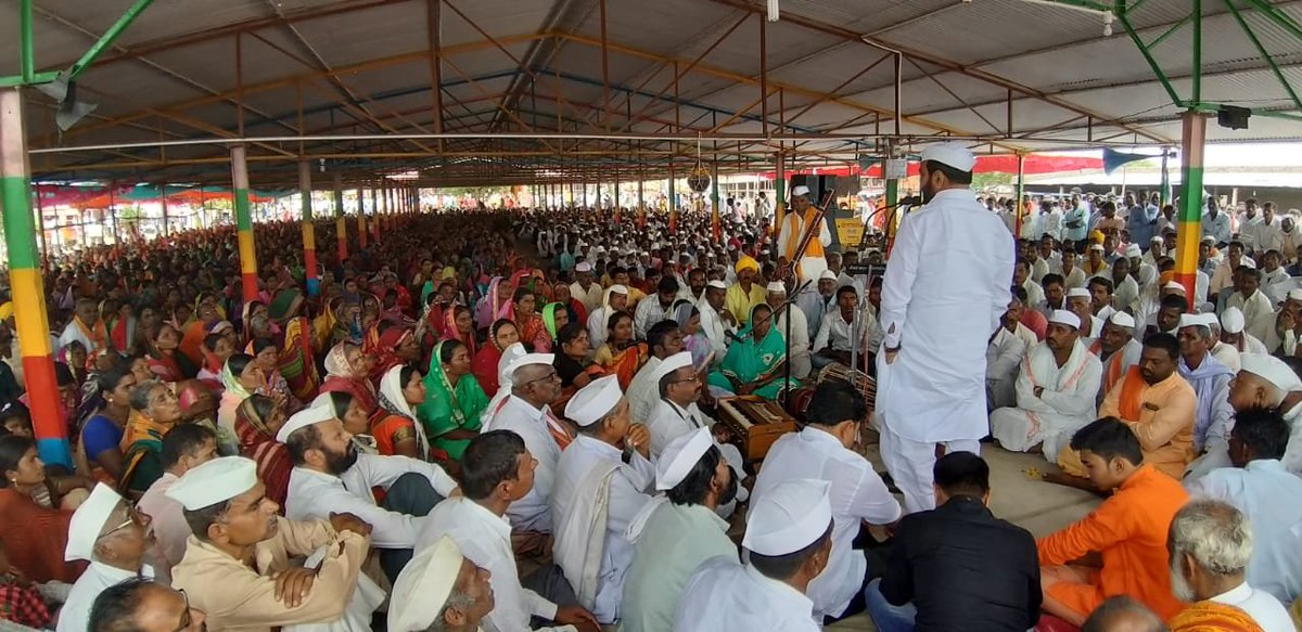 mlabharatbhalke's tweet photo. मंगळवेढा तालुक्यातील मारोळी येथील बागडे बाबा भक्त आश्रम येथे श्री संत बागडे बाबा यांच्या पुण्यतिथी निमित्त उपस्थित जनसमुदायाबरोबर संवाद साधताना.

#आपला_आमदार #भारतनाना_भालके
#पंढरपूर_मंगळवेढा_विधानसभा_मतदार_संघ
#पंढरपूर #मंगळवेढा https://t.co/SJmj0AKhn4