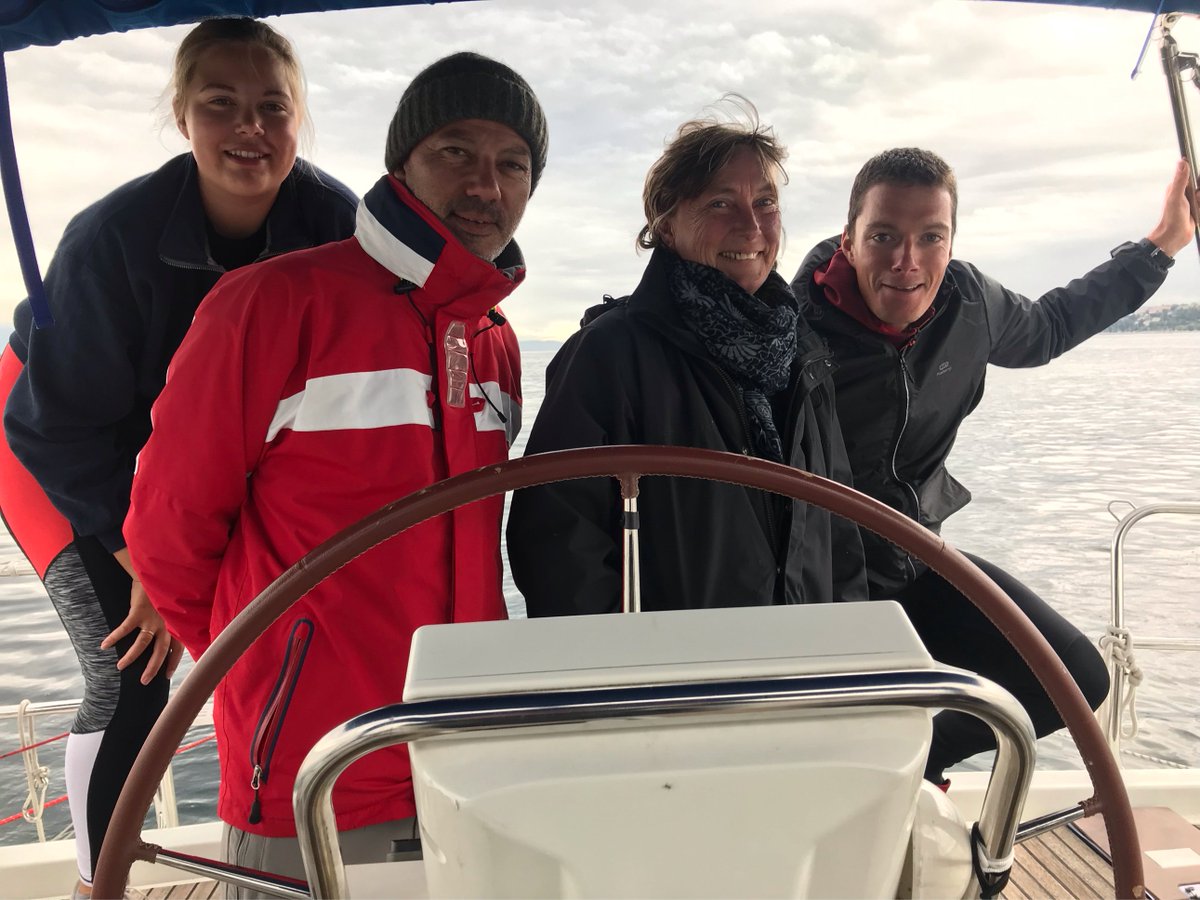 DeirdreWardB's tweet photo. Huge thanks to our awesome crew for the day. Pilots Carlos and Caroline and observers Olivia and Victor. A great team effort (and Deirdre did a bit too). https://t.co/ehjyj5oKJZ