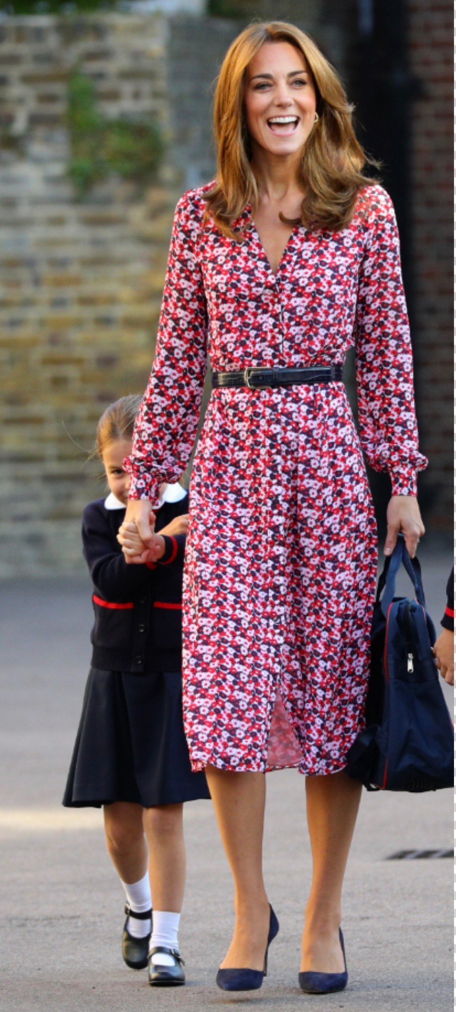 EDr1cMFW4AAsTwd?format=jpg&name=large