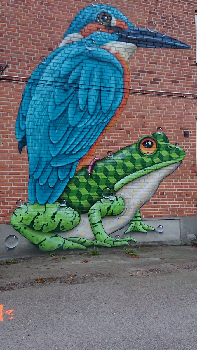 BMalmborg's tweet photo. More from Klippan, Sweden and #TimTimmey #StreetArt #streetphotography
Klippans Community Bird! https://t.co/tQKnfCxhxF