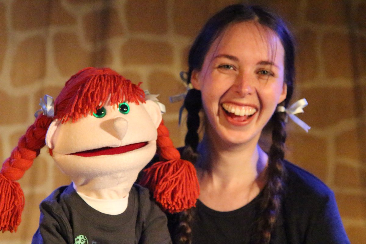 StageSplinters's tweet photo. Let’s face it, the servants get a pretty raw deal in Macbeth. Book a ticket to hear Rose’s side of the story...
.
#puppet #musical #theatre #musicaltheatre #puppetmusical #singer #actor #puppeteer #newmusical #MacbethTheMusical #character #londonmt #londontheatre #londonfringe https://t.co/z2XMx5Mxjh