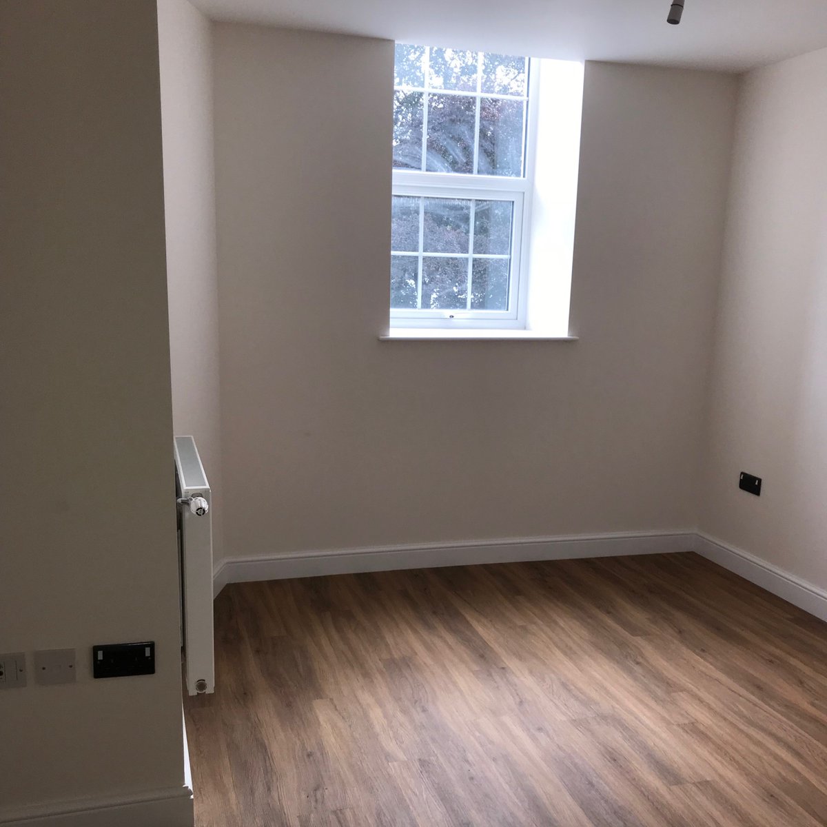 BuildAsd's tweet image. A brief preview of Flat 22. Final coat of paint and vinyl flooring completed. Fantastic quality of workmanship as we draw closer to practical completion.

@HafodHousing @PHG_Consulting @wyggroup @TKALtd @RCTCouncil @WelshGovernment