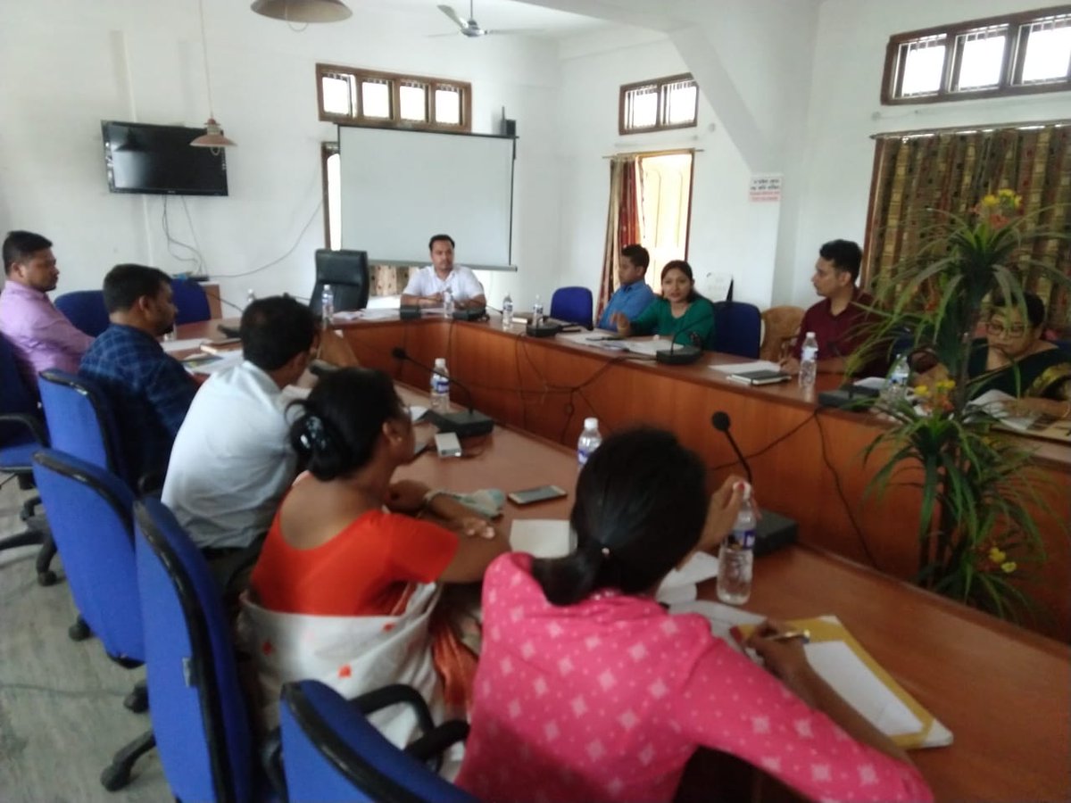 PoshanAssam's tweet image. Strength in unity! District convergence committee meeting at Tinsukia, support from all line sept was sought for success of #PoshanMaah2019 
@MinistryWCD @smritiirani @POSHAN_Official @PhukanGitashree
@drShwetaa #POSHANAbhiyaan
#SahiPoshanDeshRoshan
#PoshanTyoharSeVyavahar