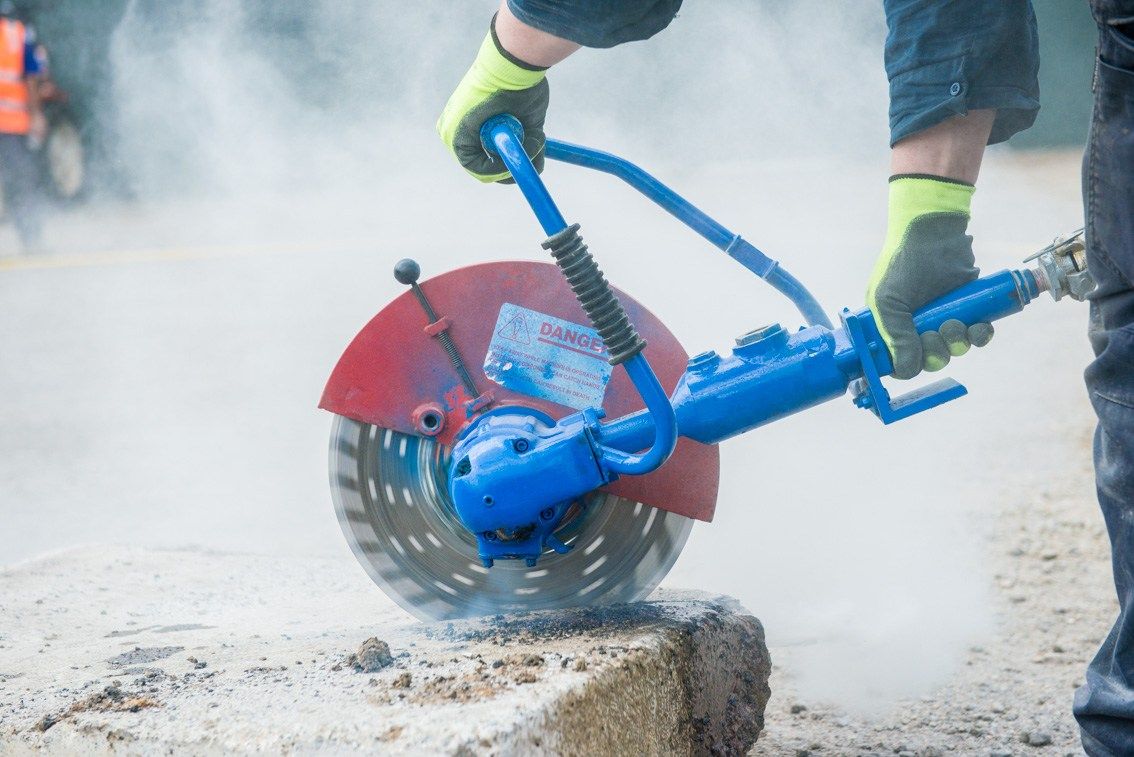 Air_Powered's tweet photo. Did you know we SELL and HIRE an impressive range of AIR TOOLS, and we SERVICE them too! Read why air tools are the smart choice over electric https://t.co/NzpkIv6qYf 
#airpowered #weknowcompressedair #airpoweredtools #scabblers #saws #breakers #blowguns #jackhammers #drills https://t.co/TR6RO7haMP