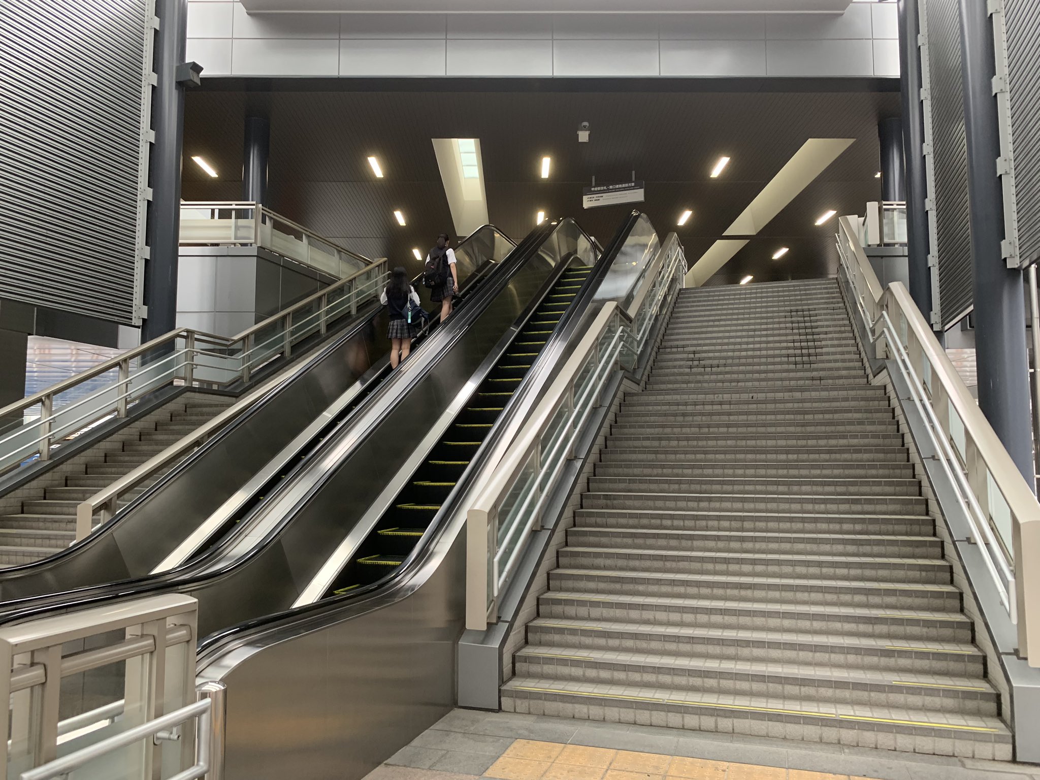 ペルソナ4 ザ ゴールデン プレミアムファンブック メルカリ