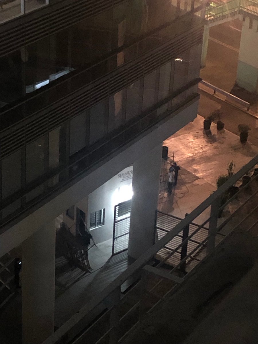 jennybvo's tweet photo. @SEMARNAT_mx esta haciendo trabajos a esta hora 0:12am no dejan dormir!! @AlcaldiaMHmx @CNPC_MX #noeslaprimeravez https://t.co/sjqg5a3M8T