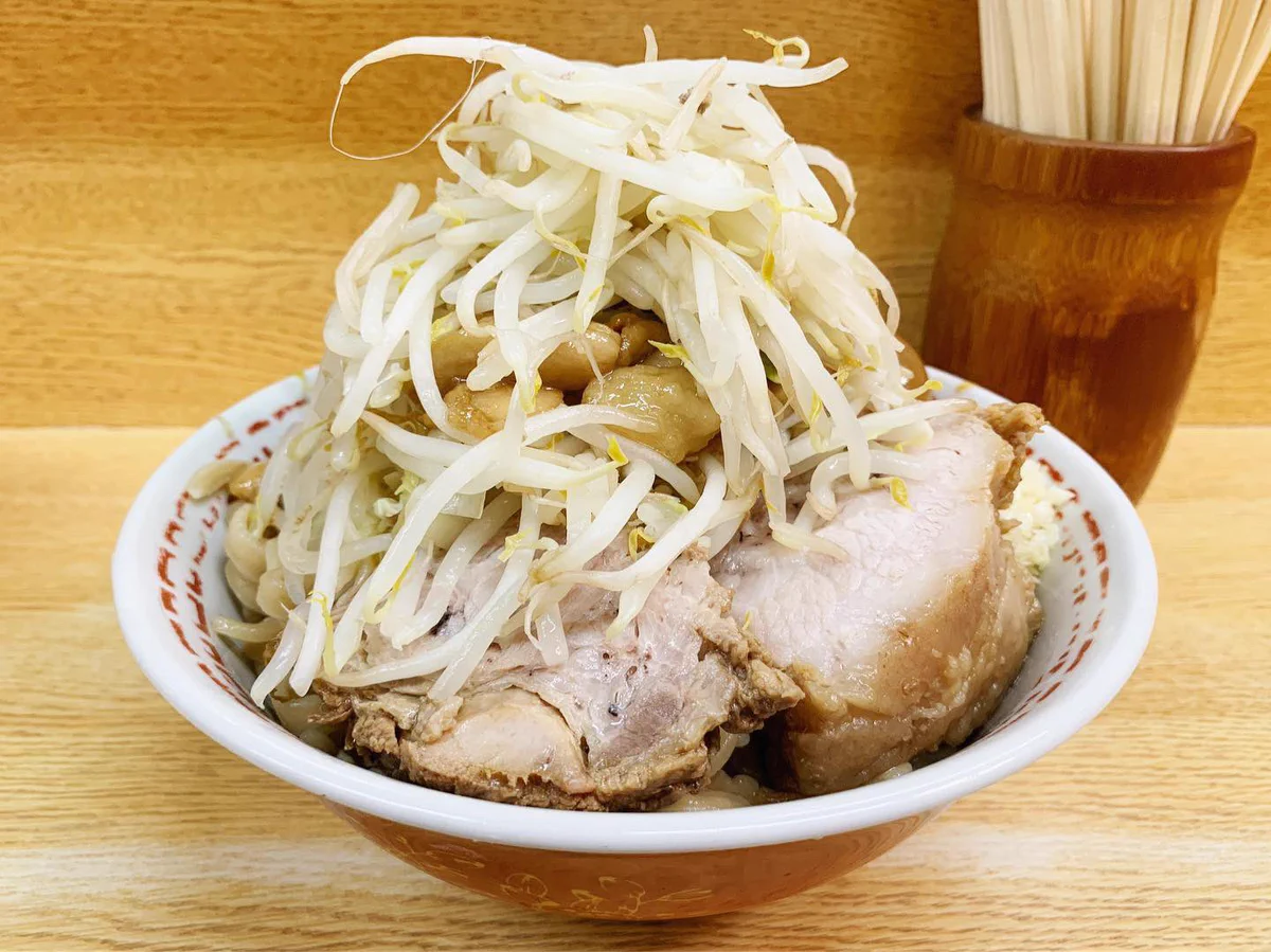 🍥SUSURU🍥 sur X : « ラーメン二郎 環七新代田店 冷まし中華、いい