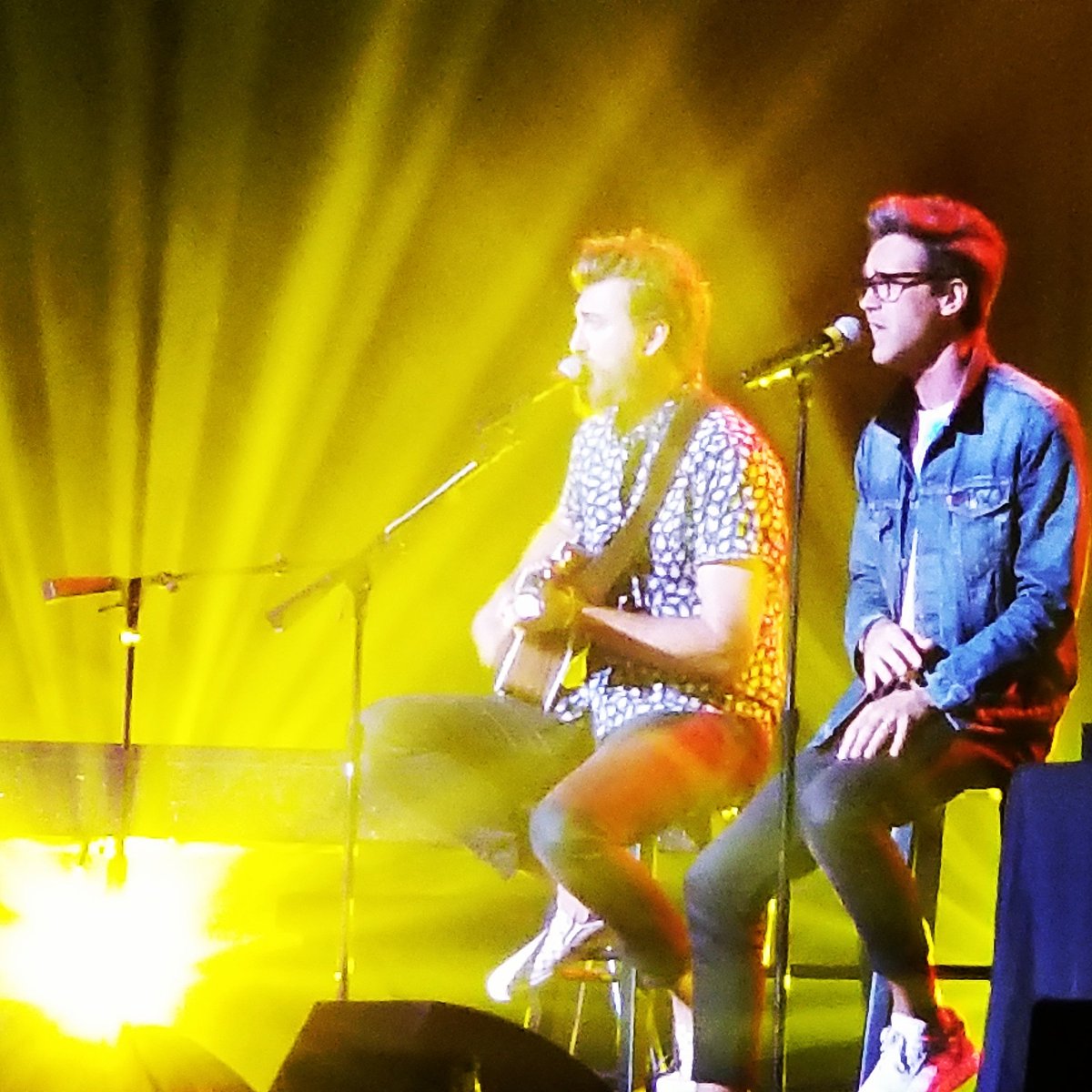 greenyjess's tweet photo. Such a great show tonight, @rhettandlink!  I had the BEST time!   Thanks for coming all the way down to Hstn Txs and bringing so much fun!! 🤠😁😍 https://t.co/sLvHuetrJM