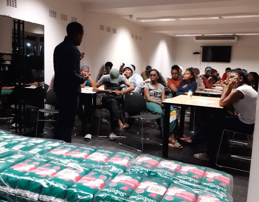 myncapetv's tweet photo. We salute AMASA Academy on their third drive handover of 3960 sanitary pads to Rathanga #Whiteways residence as part of their weekly outreach projects to ensure they break the stigma against menstruation @AcademyAmasa @MEMakhari @Camisto2 @zsaul1 @DipuoPeters @mokaewriter https://t.co/ggwfZsAg4G