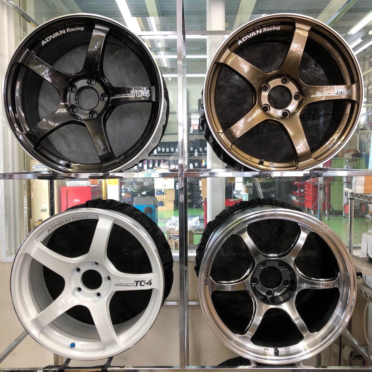 新にサンプルホイールが入りました‼️ ＃ADVAN Racing TC-4 アンバー