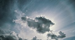 Looking pretty sunny and less chilly in the breeze than yesterday. 
Cloudier tomorrow, but the weekend is looking good #HeartNews