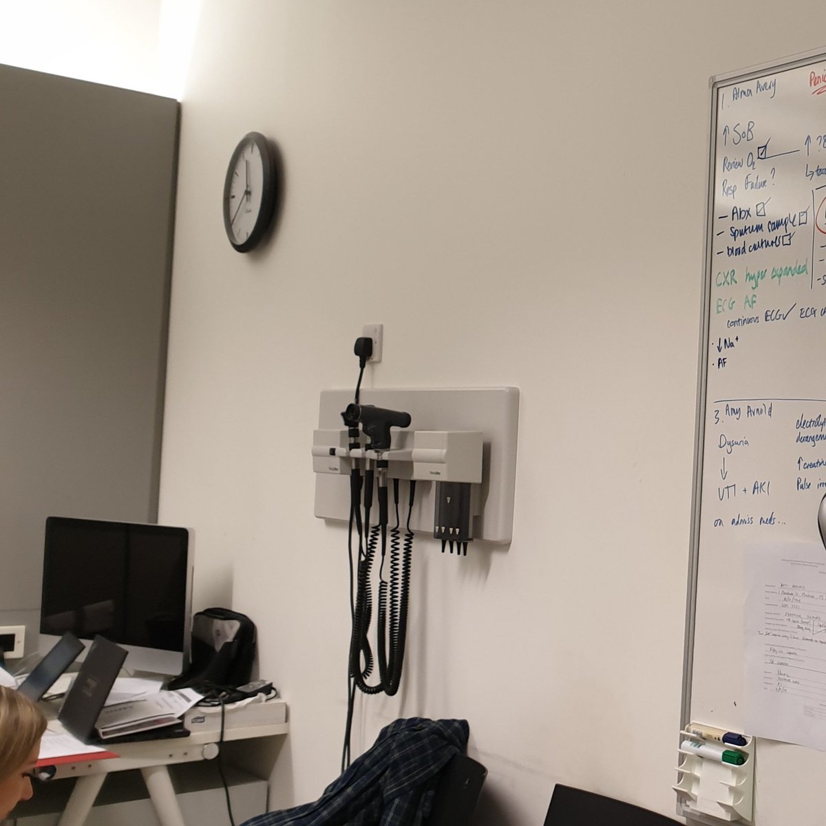Back to it for Y5 MBChB students! Prescribing and medicines safety is back in session on Simulation Ward <a href="/MMS_ethics/">Ruth Bromley</a> <a href="/Medicine_UoM/">Medicine at UoM</a> <a href="/FBMH_UoM/">UoM Biology, Medicine and Health</a> #patientsafety #medicaleducation #nearlythere