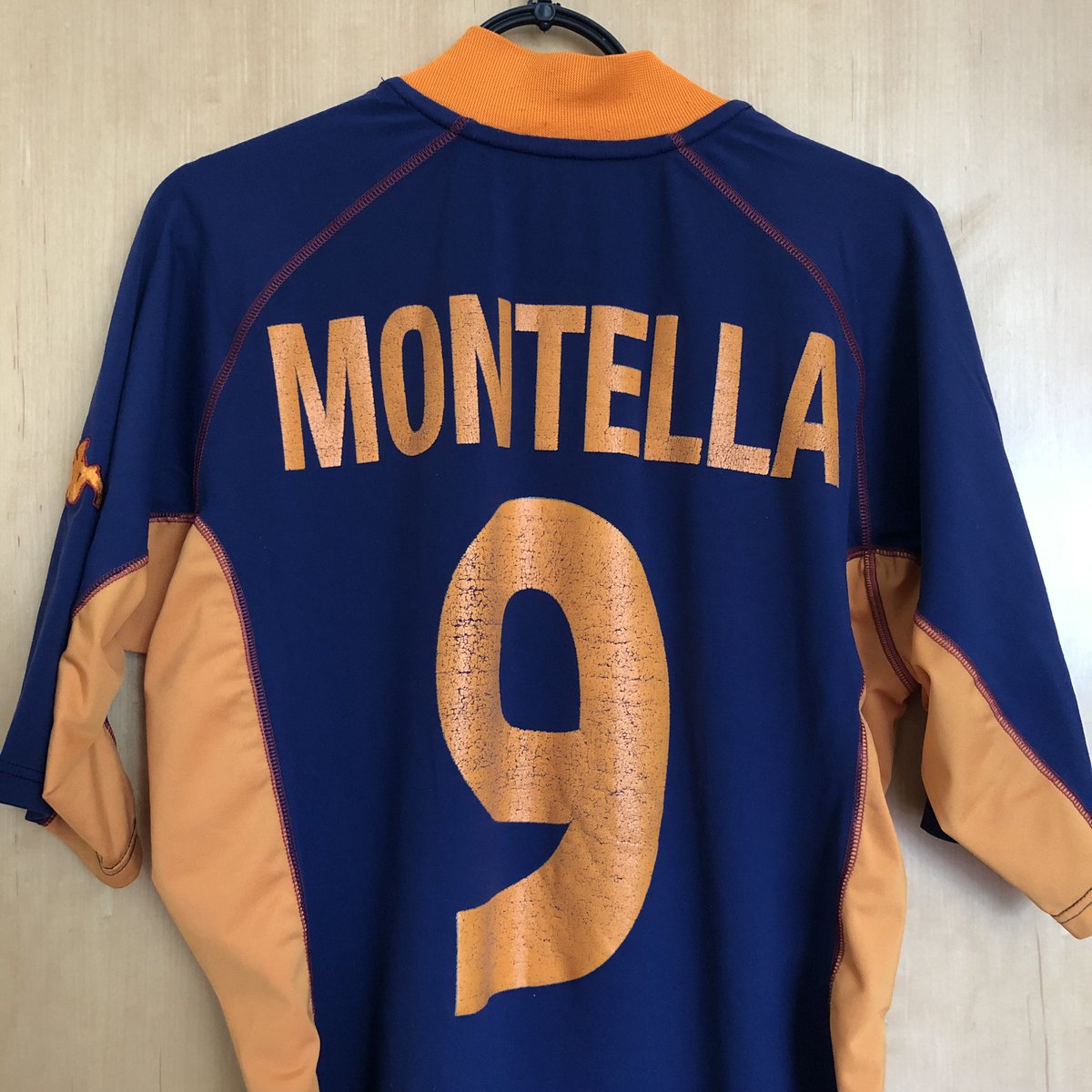 . @ASRomaEN Third Kit, 2001/02KappaPersonalised:  #Montella 9Roma is one of the teams that features the most in my collection. Maybe it’s because I’ve always felt there was a connection between Inter and Roma, a sort of existentialism that both teams’ supporters share...