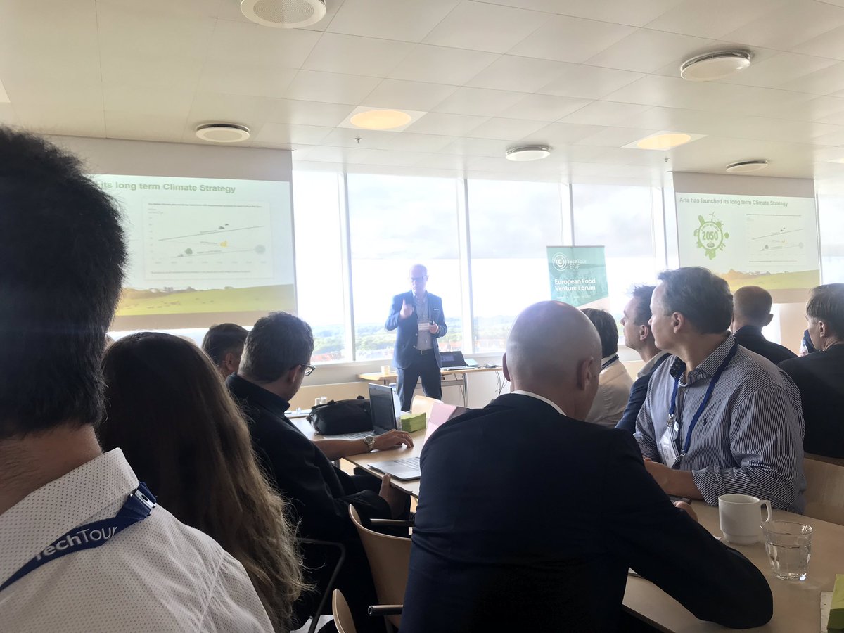 LoneRyg's tweet photo. @JakobBKnudsen kicking off #FoodVF day 2 at @EYnews, @ArlaDanmark was once a startup too, still needs collaboration & new solutions to reach ambitious goals including carbon net zero 2050 @foodclusterDK https://t.co/cF0iUNW7TL