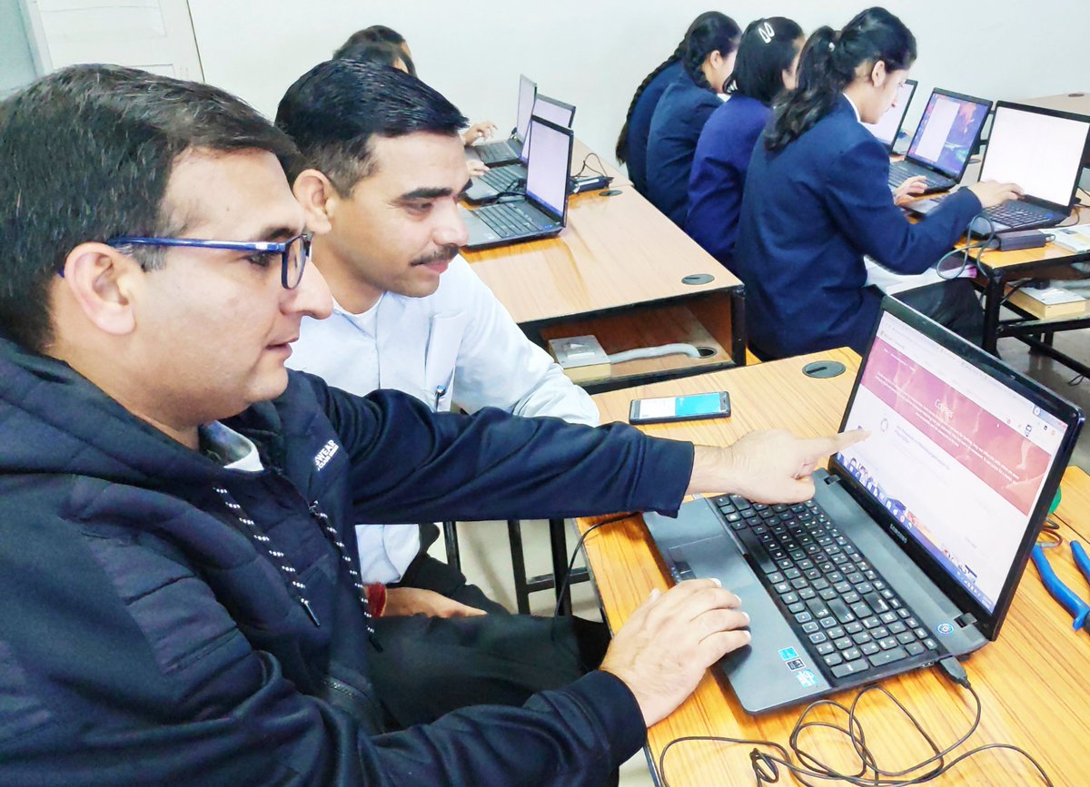 DINESHK05829816's tweet image. #Collaborative_learning #ICT_in_Education #MicrosoftEdu @amit_nfu