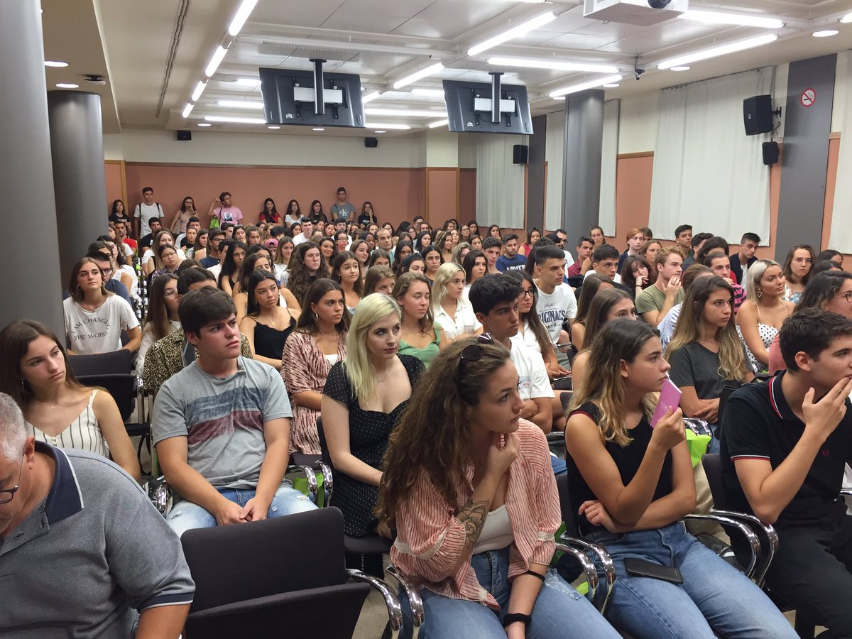 Comienzo de curso Facultad de Humanidades en la <a href="/uchceu/">Universidad CEU UCH</a> <a href="/magisterioUCH/">Magisterio CEU-UCH</a>