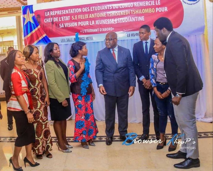 AfriqueTweet's tweet photo. #RDC Les étudiants congolais ont tenu à remercier le président Félix Tshisekedi pour sa vision pour la jeunesse estudiantine. https://t.co/AT47PcVQis
