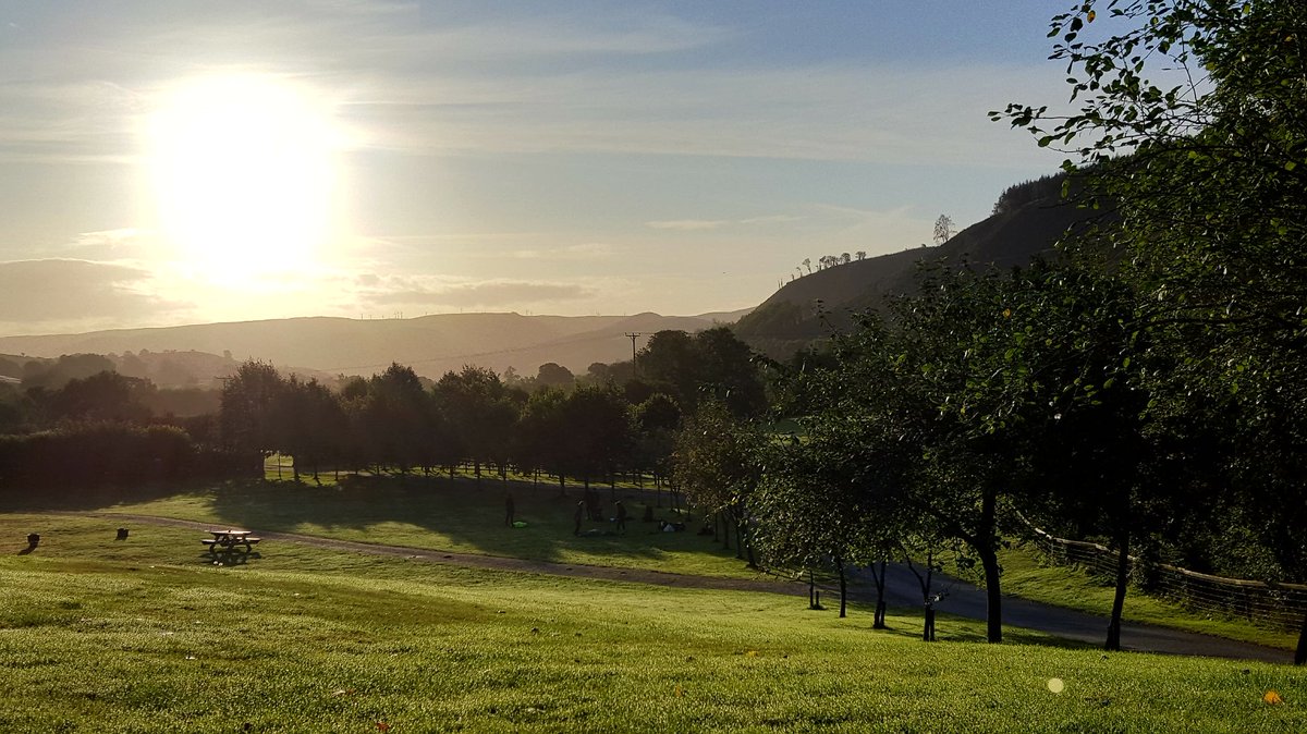 Sunshine in Llanidloes for the start of <a href="/StMikes/">St. Michael's School</a> Gold DofE expedition. All groups have set off in good spirits