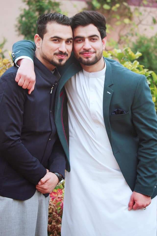SubhanullahI's tweet photo. ستر وحشت😢
دګل عوندی ځونان
 په اسلام مین، په وطن مین په انسانیت مین شحصیتونه د ظلم او وحشت ښکار شول!
کوم غم ته و ژاړو او دچا ظلم یاد کړو،
په هر ځای کی د هر چا له حوا په وینو ولړل شو. https://t.co/ZIuhjSWEnQ