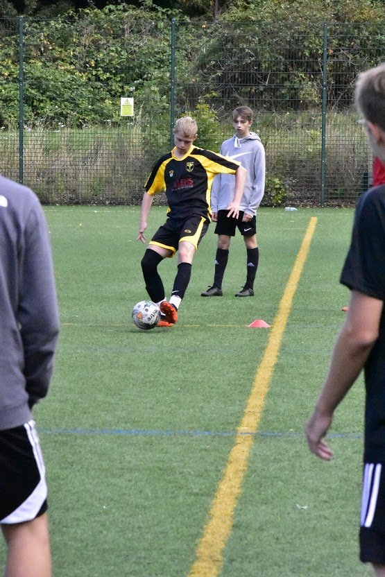 qmcsportpe's tweet photo. Well done to all of those who attended yesterday's football trials @qmcollege the standard was high and you all did a great job #thisQMcan https://t.co/8Tv2KJMrsL