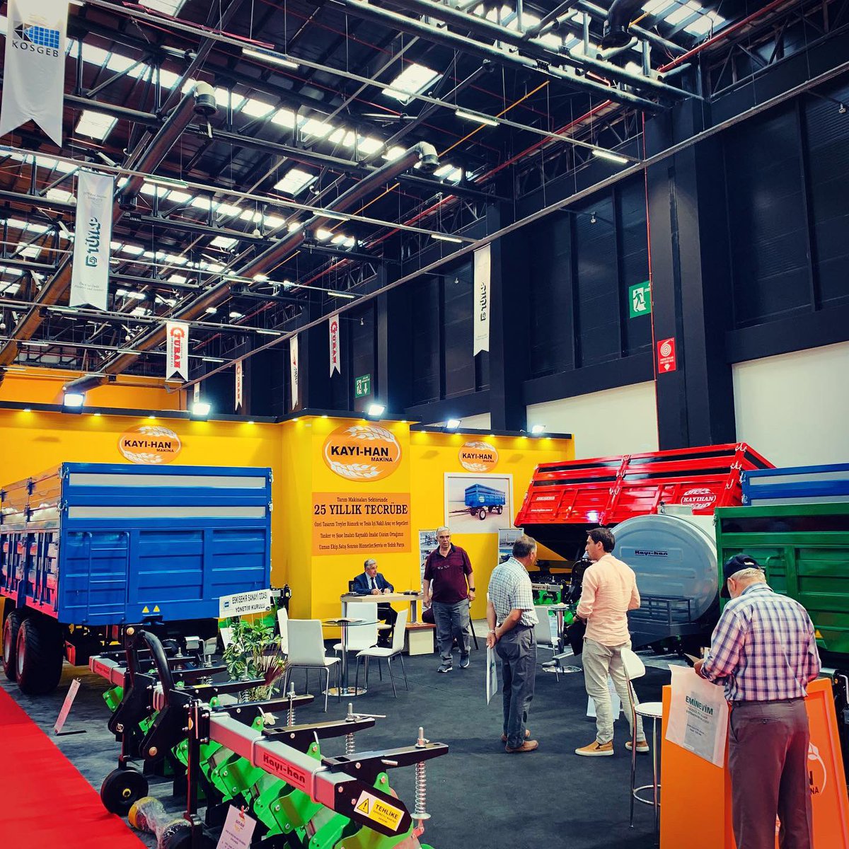 mesut_turker's tweet photo. #eskisehirtarimfuari #stand çalışmalarımız...
#adving #organizasyon #event #fuar https://t.co/T6yPwiecpm
