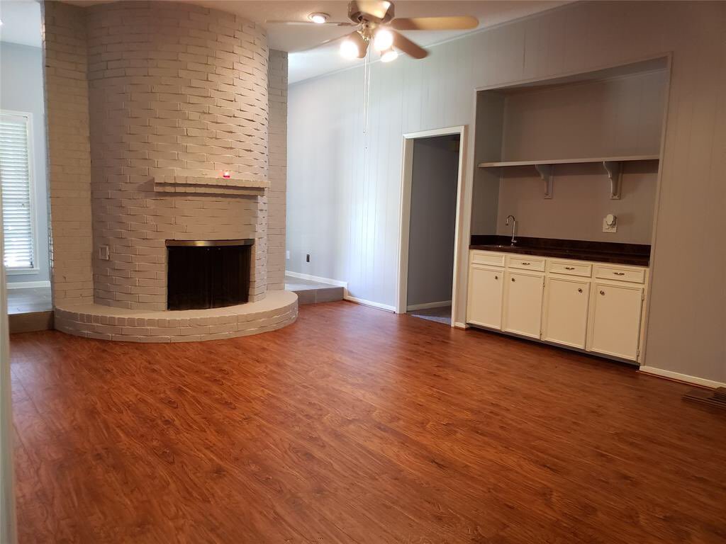 JocieHtxRealtor's tweet photo. Nature๐
3 bedroom home located in Spring
This home has been redone from top to bottom!
Eusery Teamยฎ๏ธ
Real Broker LLC ๐ก
#EuseryTeam #realtor #texas #houston #realestate #joinreal #texashomes #houstonrealestate #realtor #houstonhomes #houstonrealtor #houstonhomes https://t.co/h6mN1FOZHa