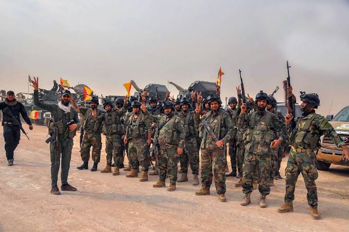 мобилизация в ираке. мобилизация в ираке. парад сил народного ополчения ирака (а. курдский партизан пешмерга. хашд аш-шааби.