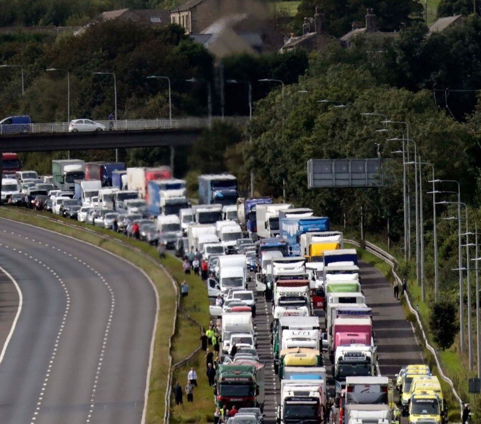 SaddIndependent's tweet image. M62 CLOSED EASTBOUND

All traffic is being held on the M62 following a serious collision.

Emergency Services are currently at the scene, located Eastbound between junction 23, for New Hey Road, and junction 24, for Ainley Top.

M62 is expected to be closed all afternoon