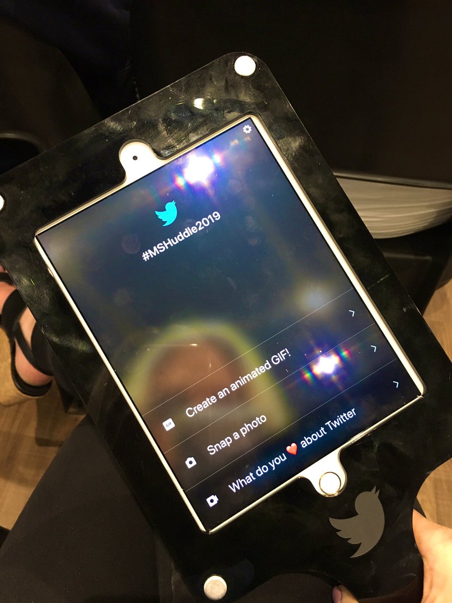 shleighhay's tweet photo. Find me - I’m the girl with the Twitter mirror #MSHuddle2019 #LoveTwitter https://t.co/JcX4Qem64r