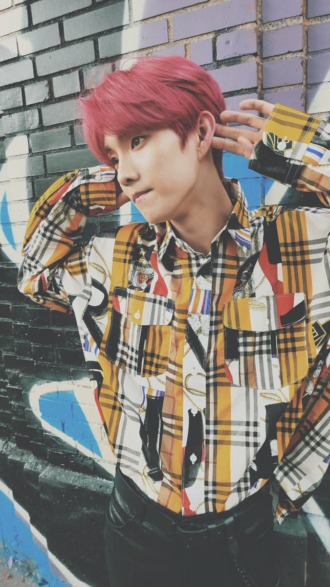 WE_THE_BOYZ's tweet photo. [제이콥] 🦒+🐰 #cobcam #cc #콥캠 #뉴욕 https://t.co/bvisTaXnlC