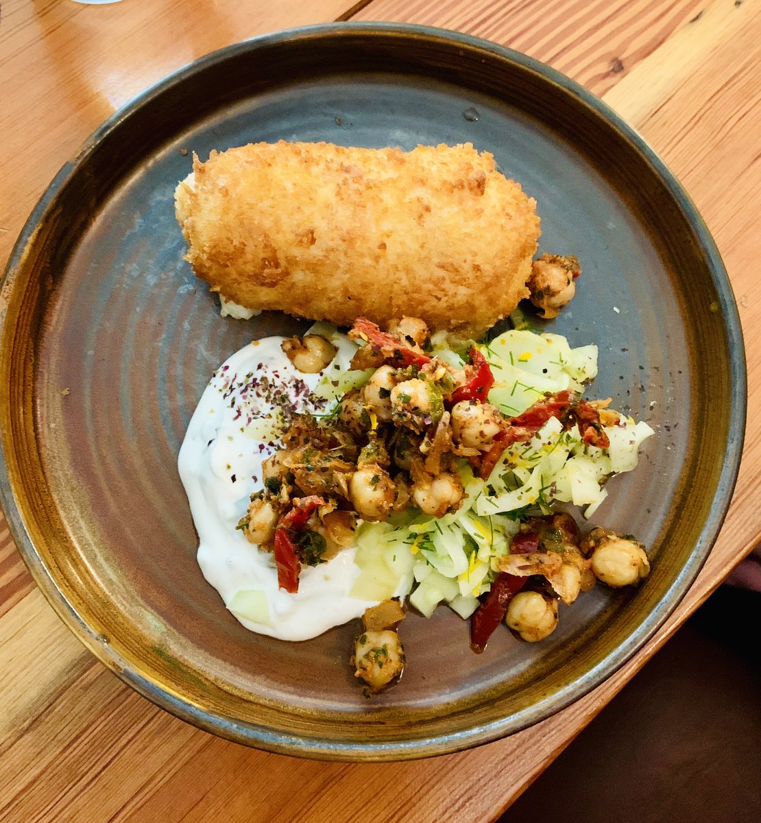 John_Crowe_Chef's tweet photo. Fabulous lunch, student induction @Sodaandstarch #teamsoda #thefuture #teachingtheskills @nwrc_bsc @mynwrc @IoH_NI @Craft_Guild #inspirational #earlydoorsmenu https://t.co/yfk26ZgL34