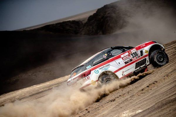 Todotrial_com's tweet photo. Dani Oliveras será copiloto de Nani Roma en el Dakar dentro de la nueva estructura de  https://t.co/6jaKwUGOS0 @BORGWARDGroupAG @WeversSportDaka @danioliveras_21 @NaniRoma #Dakar #Dakar2020 https://t.co/U33XOhwn6S