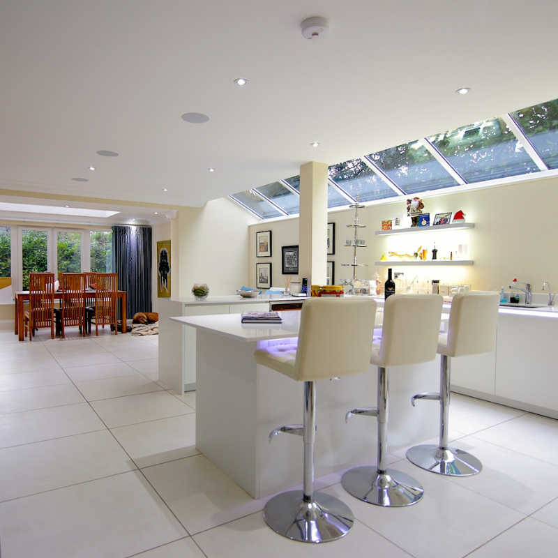 SHDesignCentre's tweet photo. Achieve #Intelligentspaces with #smarthomeautomation. From lighting control, music or security @indigozest can show you how to control your appliances when your both in your home and away. Find out more: https://t.co/CDije4AdP8 https://t.co/BiBdv6w1RV