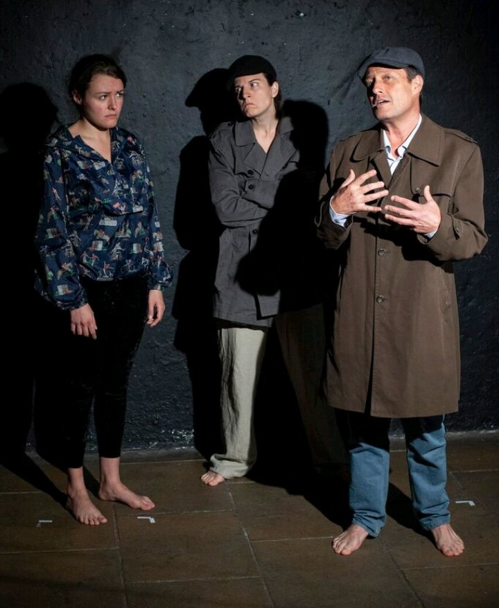 More rehearsal pictures!
Cage: A showcase of short family-friendly animal plays with lots of freebies and snacks
Tonight! £12 discounted tickets with code GORILLA
Book here:
tickettailor.com/events/primalt…
Please RT :)
#animals #photography #vegan #animalrights