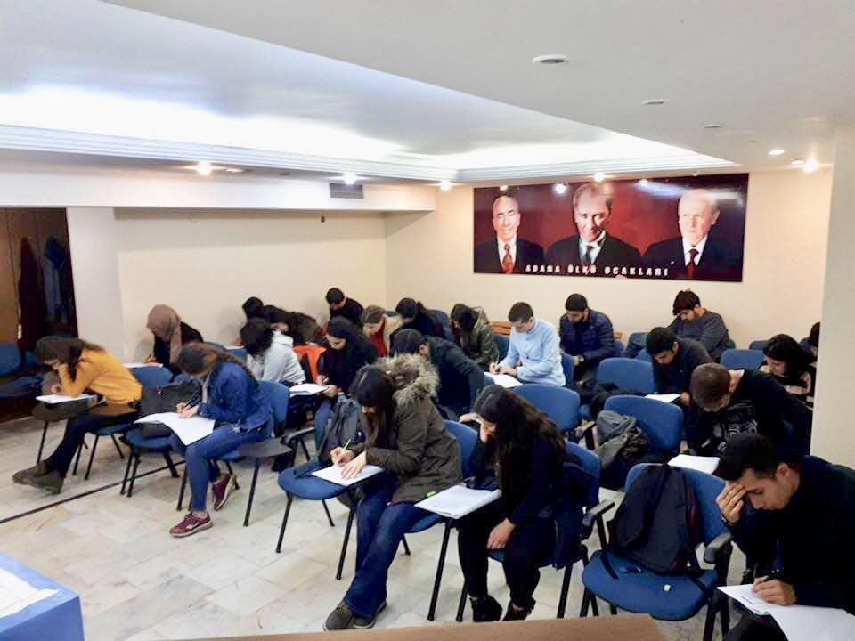 emincanli01's tweet image. Bütün Kurslarımız #ÜCRETSİZDİR🇹🇷

#Üniversiteye hazırlanan tüm kardeşlerimizi Merkez Ocak Binamızdaki Başlatacağımız #Ücretsiz Üniversite Hazırlık Kurslarımıza ve #DenemeSınavlarımıza davet ediyorum..Vatanını Milletini Bayrağını #DEVLET’ini seven herkes katılabilir.