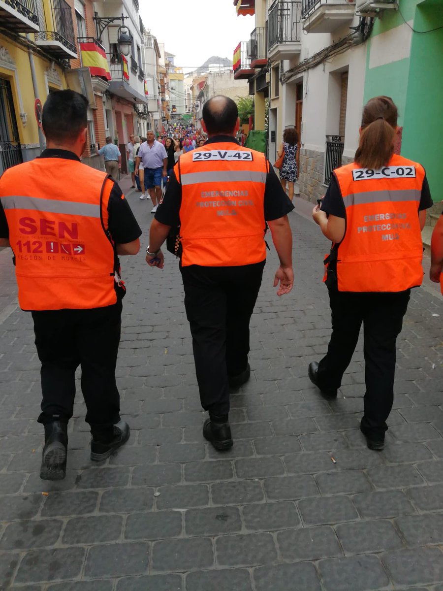 emergenciasmula's tweet photo. Nos desplazamos a #Calasparra durante esta semana a colaborar en sus encierros con motivo de  sus fiestas patronales junto compañeros de diversas poblaciones de #ProtecciónCivil de la #RegiondeMurcia https://t.co/lMQIfMCYfY