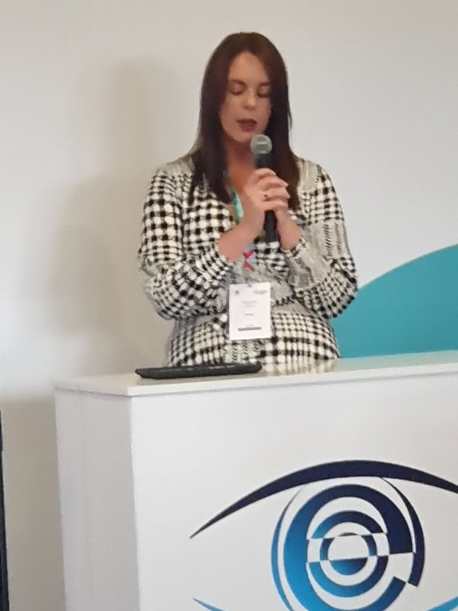 avrilbdaly's tweet photo. Dr Orla Galvin @RetinaInt presents https://t.co/sH8GSDHVIL educational toolkit as part of #RetinaAction programme @EURETINA https://t.co/54nt5Nl3Pw