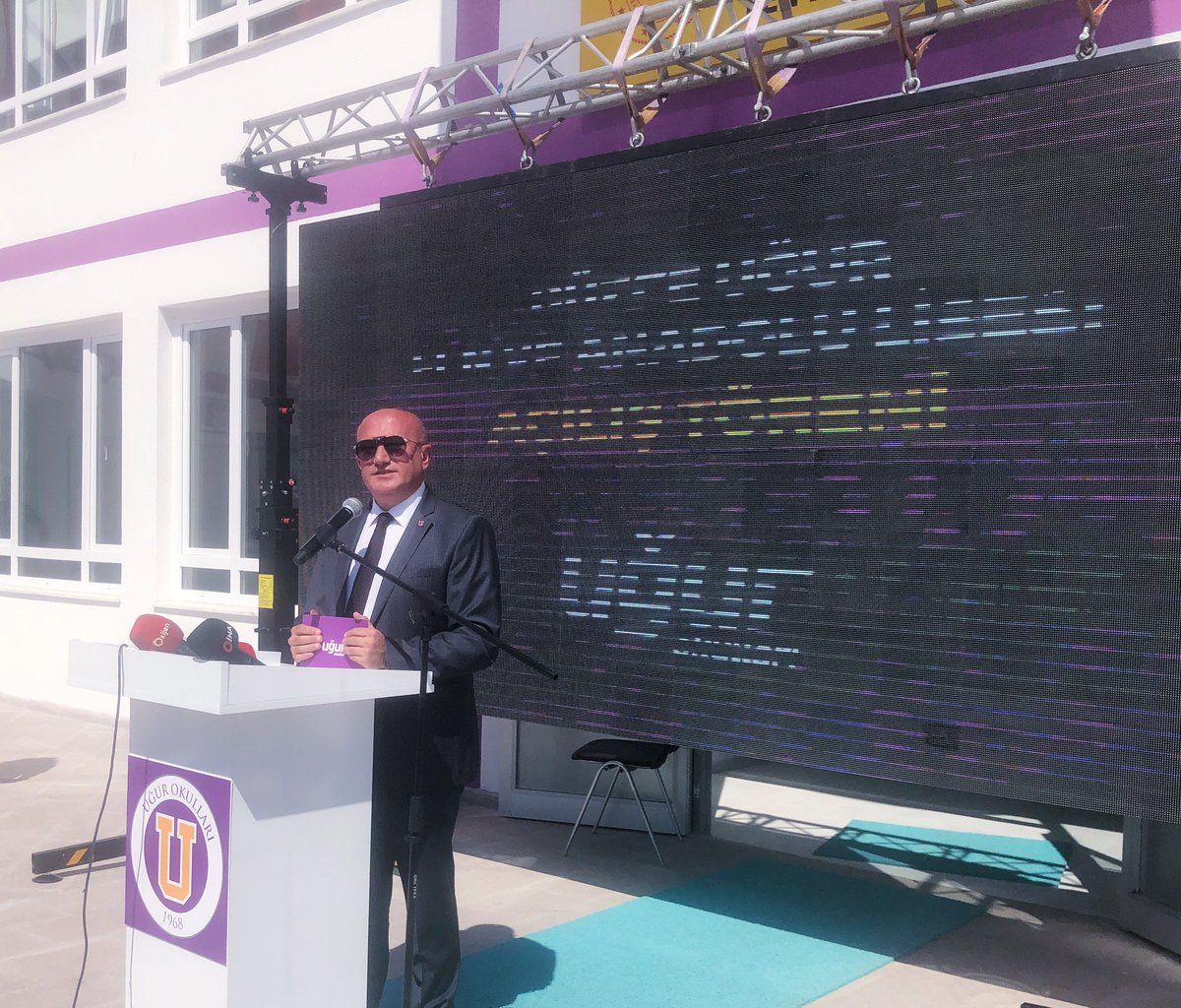 UgurOkullari's tweet photo. Uğur Okulları Genel Müdürü Nevzat Kulaberoğlu, “Başarı geleneğimizi devam ettirdiğimiz okullarımıza bir yenisi daha eklemenin, Fen ve Anadolu Lisemizi Düzce ilimize kazandırmış olmanın gururunu yaşıyoruz.” #UğurluOlmak https://t.co/VI1dGEpE55
