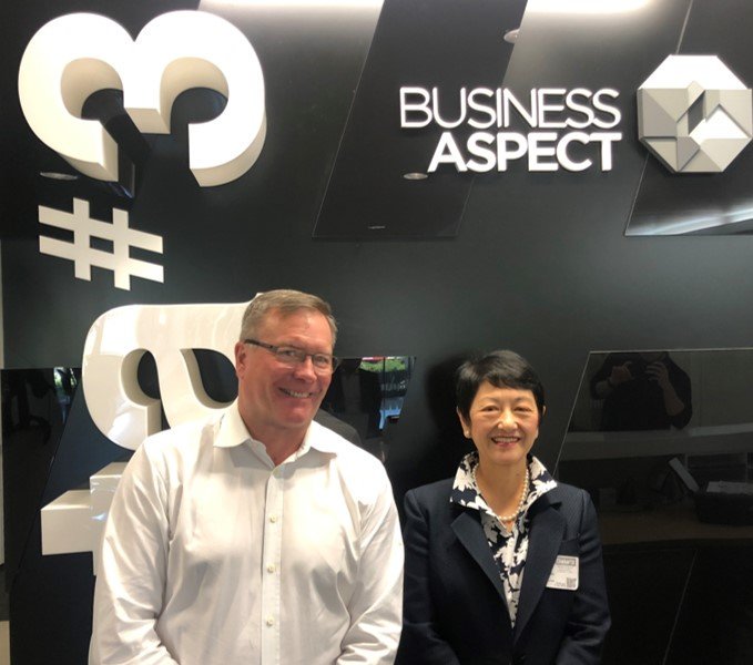 Miyuki Suzuki (@miyuki_suzuki1) on Twitter photo Pleased I could meet up with Laurence Baynham, CEO of one of our most innovative & successful partners <a href="/Data3Limited/">Data#3 Ltd (ASX:DTL)</a>, who have just announced fantastic results. 20% growth in revenues and 30% growth in NPBT (Net Profit Before Tax). They are on a roll! <a href="/CiscoPartnersAP/">Cisco APJC Partners</a> Pleased I could meet up with Laurence Baynham, CEO of one of our most innovative & successful partners <a href="/Data3Limited/">Data#3 Ltd (ASX:DTL)</a>, who have just announced fantastic results. 20% growth in revenues and 30% growth in NPBT (Net Profit Before Tax). They are on a roll! <a href="/CiscoPartnersAP/">Cisco APJC Partners</a>