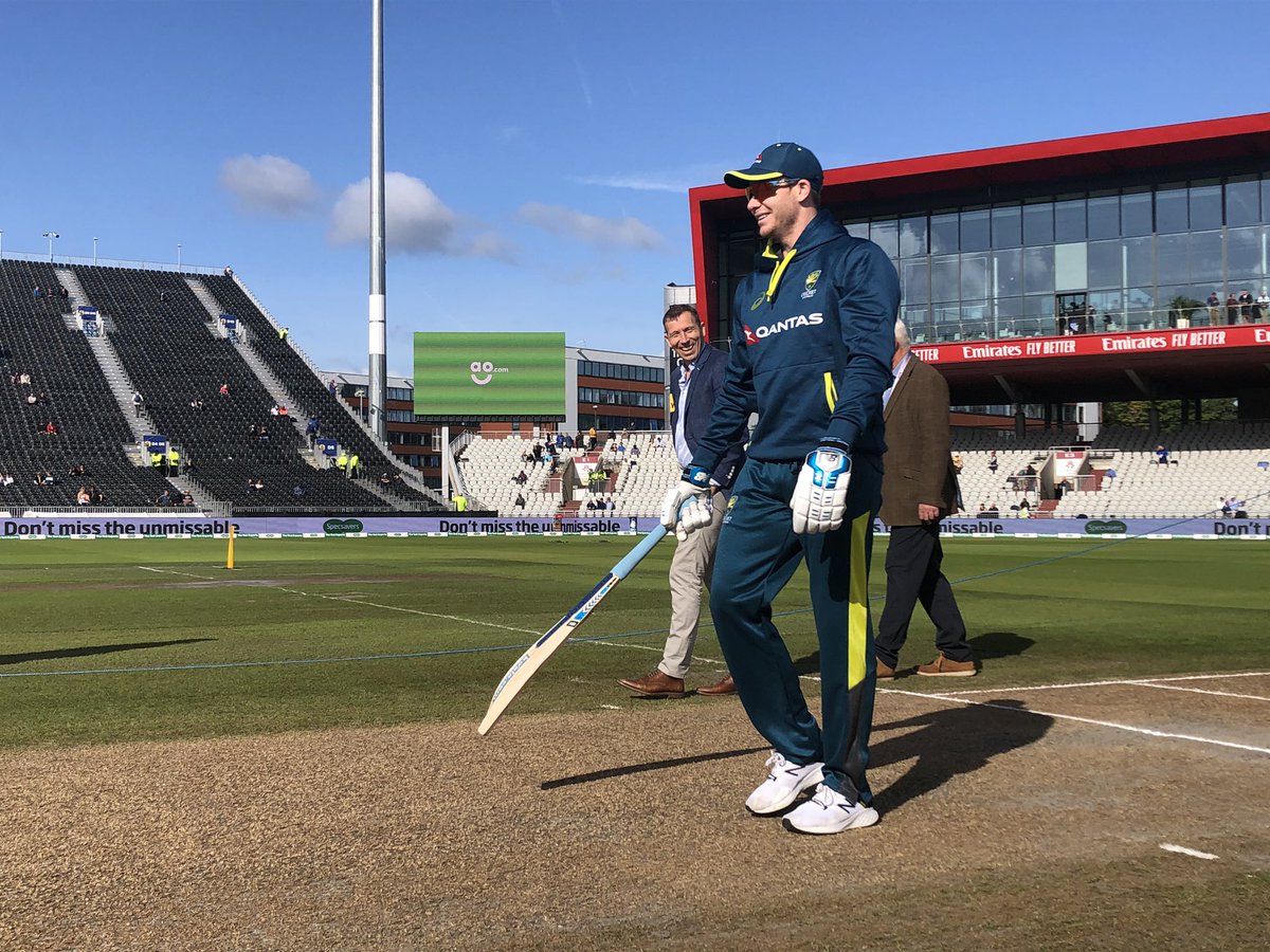 cricketcomau's tweet image. Sixty not out #Ashes