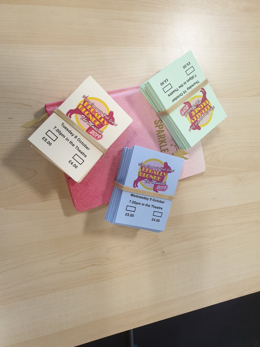 DeansCHS_ExArts's tweet image. Legally Blonde tickets now on sale @deanschs reception! Tuesday 8tj - Thursday 10th October, £4 and £5. For what we have planned that is a bargain!!! Get your ticket now! #5weekstogo #DCHSLegallyBlonde