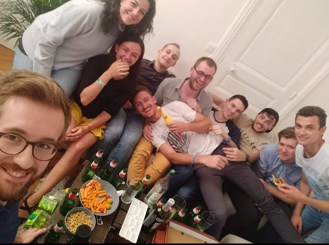 h25io's tweet image. Retrouvez le replay du live #Trollympiads avec la Team France de cybersécurité (et un poulet) : youtu.be/ZvzMZkFyUt4