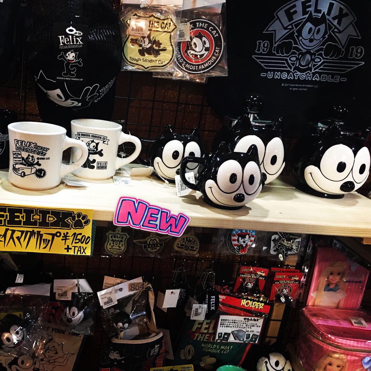 info_flames's tweet photo. 🐾FELIXコーナー🐾

その他のアメリカン雑貨も
数多く取り揃えておりますので
是非‼️当店自慢の雑貨コーナーへ
足を運んでみて下さい(*^ω^*)❣️

フレイムス小山でお待ちしております🙇🏻‍♂️ https://t.co/tBsE9L2YHQ