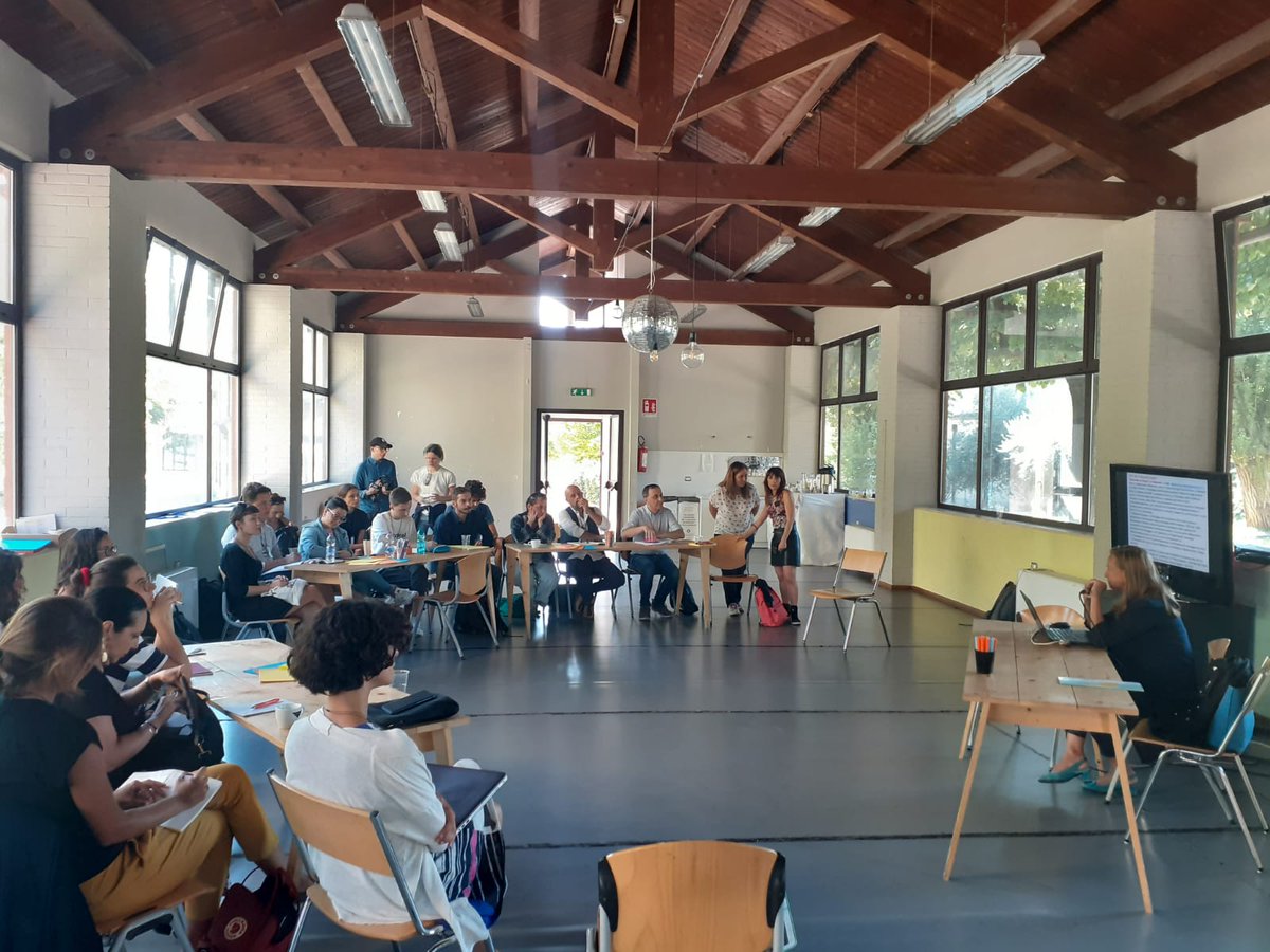 LabGov's tweet photo. Al via al #CommonsLab presso @CAOSCentroArti #Terni con la professoressa Battisti - Università #LaSapienza. Due gli ingredienti fondamentali per riprogettare le città del futuro, sostenibili e resilienti: un approccio culturale e una visione allargata e territoriale. https://t.co/wIW03JydjP