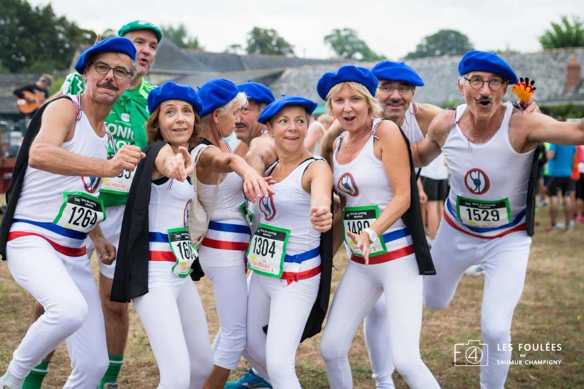 FOULEECHAMPIGNY's tweet photo. LE SAVIEZ-VOUS❓
Les #foulées du 
@Saumur_Champ🍇c'est aussi un concours de #déguisements🤠👯🤡Et vous? Avez-vous prévu le vôtre? Les meilleurs seront récompensés🎁Thème 2019:l'AUDACE❗@ChateaudeParnay @Raynieres @CLOSCORDELIERS @Chaintres @ChateauDeTarge @DmRocheville @Festivini https://t.co/TgazpLEMZg