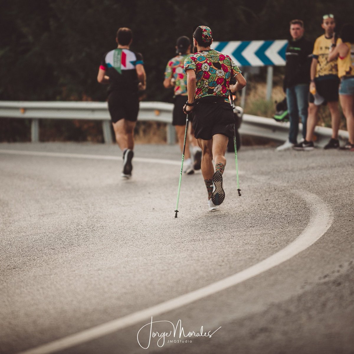 JuanmaJmJ's tweet photo. “La estrategia es la herramienta que permite intervenir en el futuro para amoldarlo a nuestras necesidades y aspiraciones.”
#estrategia #MotivacionPositiva #motivaciondeportiva #Trailrunner #trailrunningview #Subidaveleta #motivation #runnerscommunity #instapick #InstaRun https://t.co/N9qDHb5VPL
