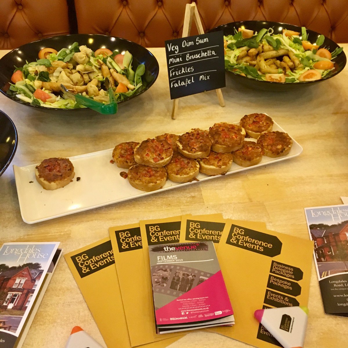 Meet Lincoln & Lincs tweet media